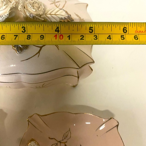 Light Pink Porcelain Vintage Cigarette Box With 2 Matching Ashtrays - Picture 10 of 12